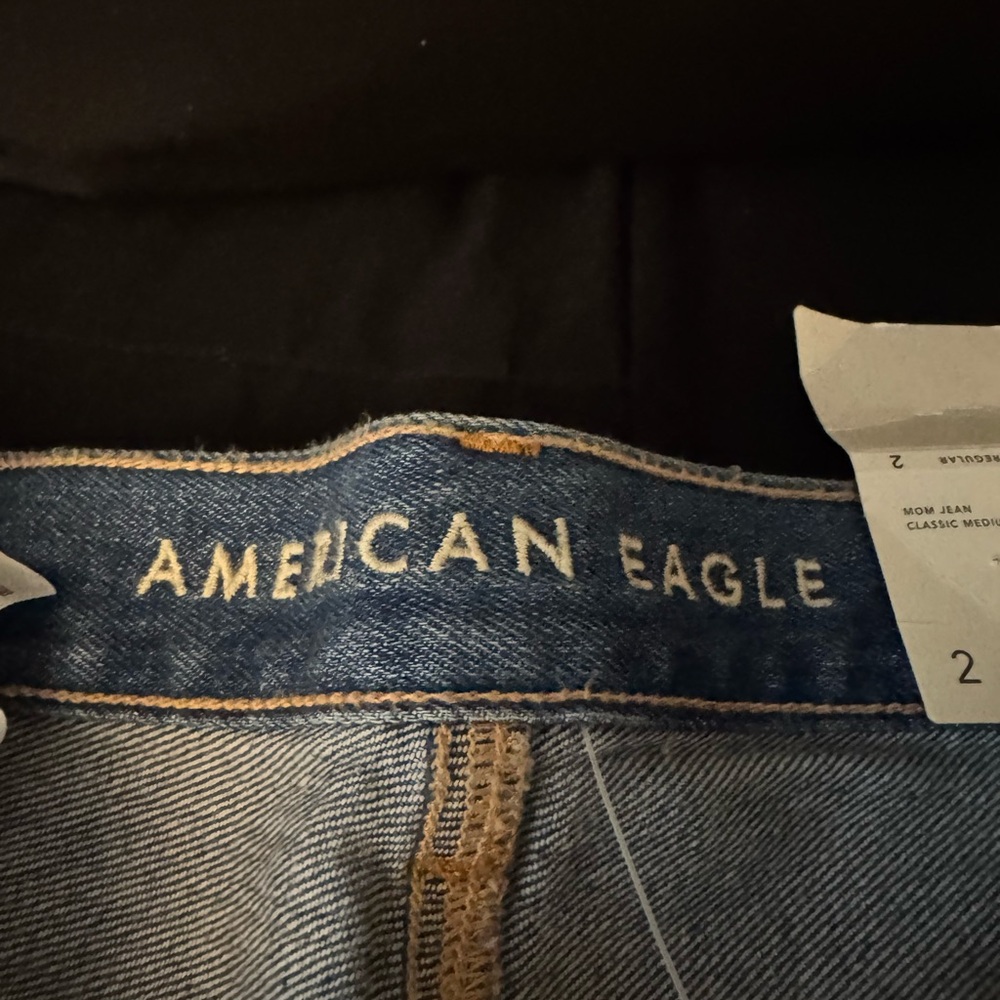 American Eagle Outfitters Classic Blue Jeans - Picture 2 of 6